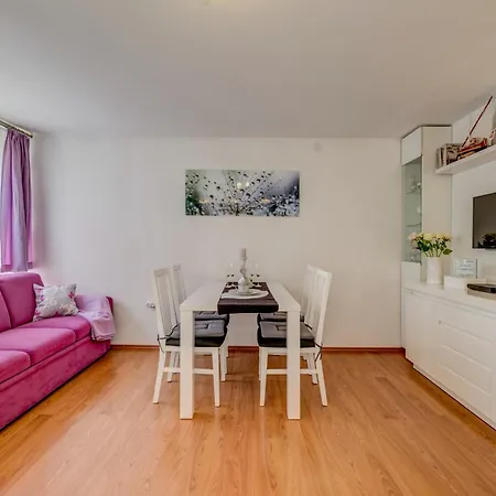 Apartment Marjan New